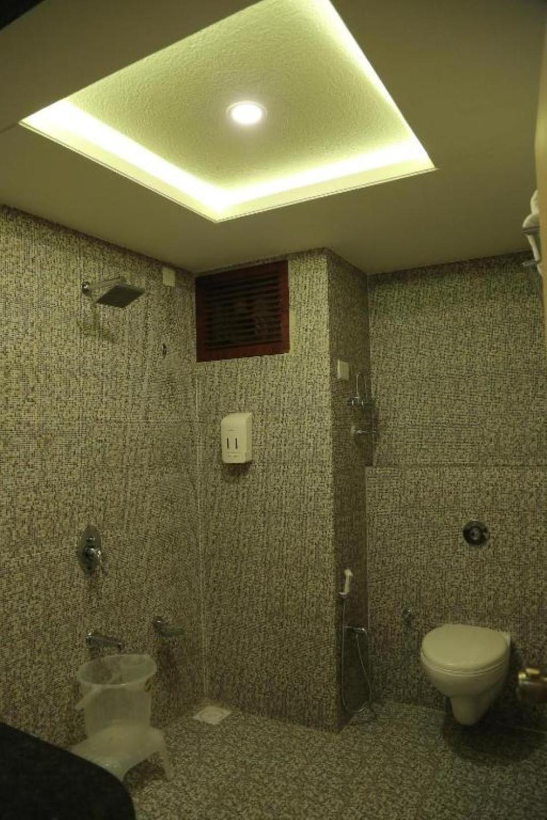 Hotel Roma Kristo Dwārka エクステリア 写真