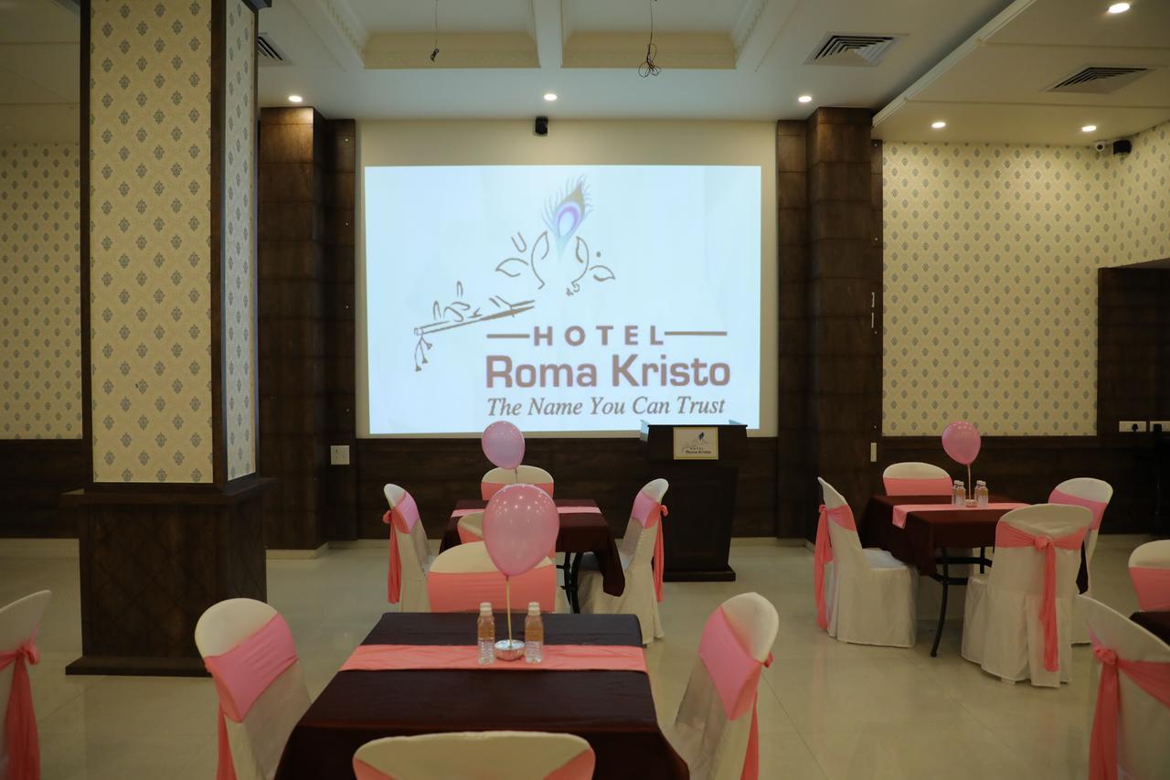 Hotel Roma Kristo Dwārka エクステリア 写真